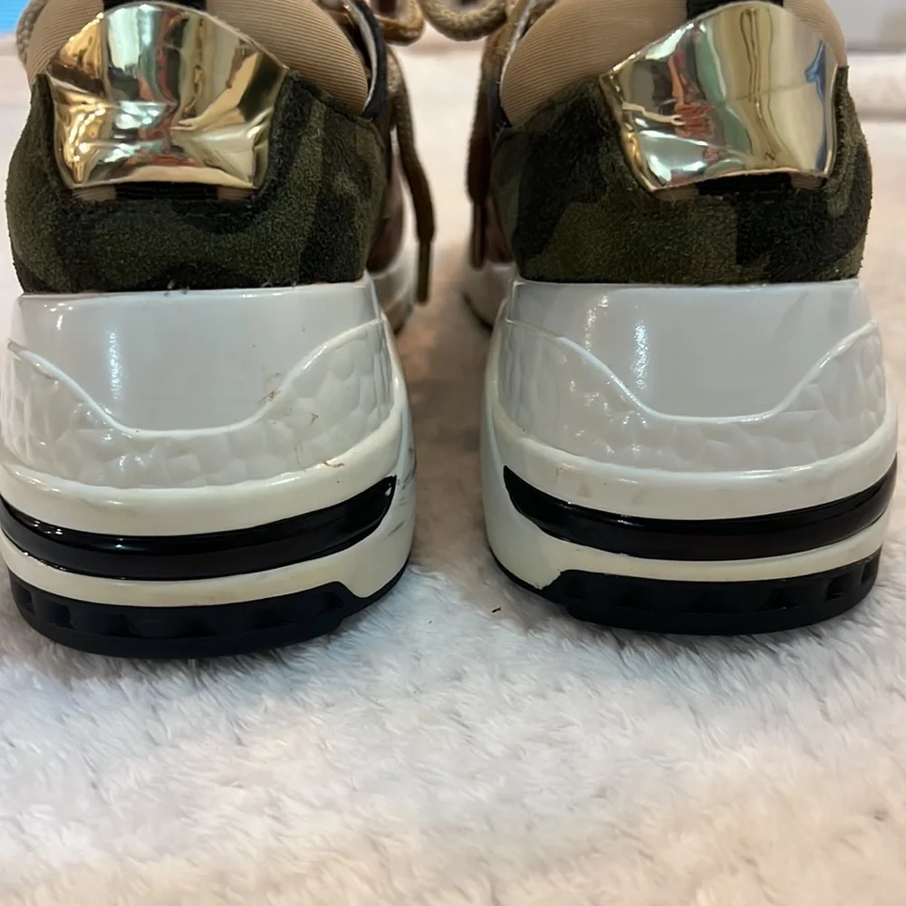 Steve Madden Cliffhanger Green Camo Animal Print Sneakers Size 6M